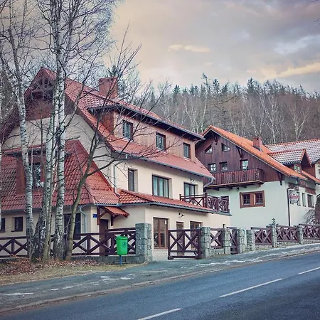 Wonder - Dom Blisko Centrum, Tuz Przy Stoku I Restauracji Ubytování v soukromí Karpacz